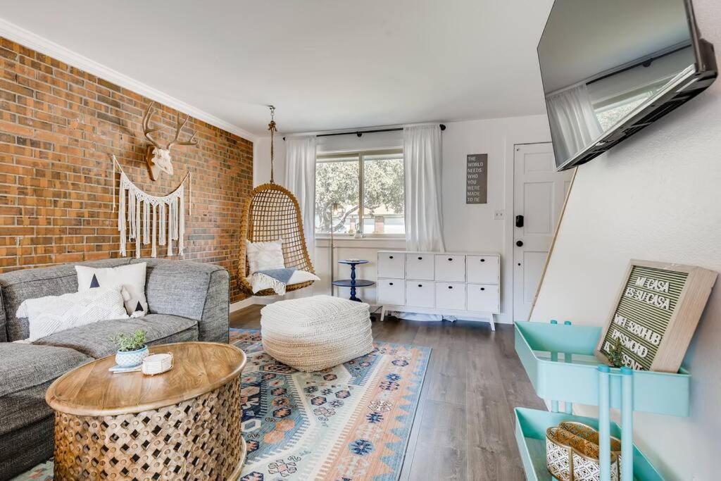 Family Townhome Near Mountains & Olde Town Арвада Екстериор снимка