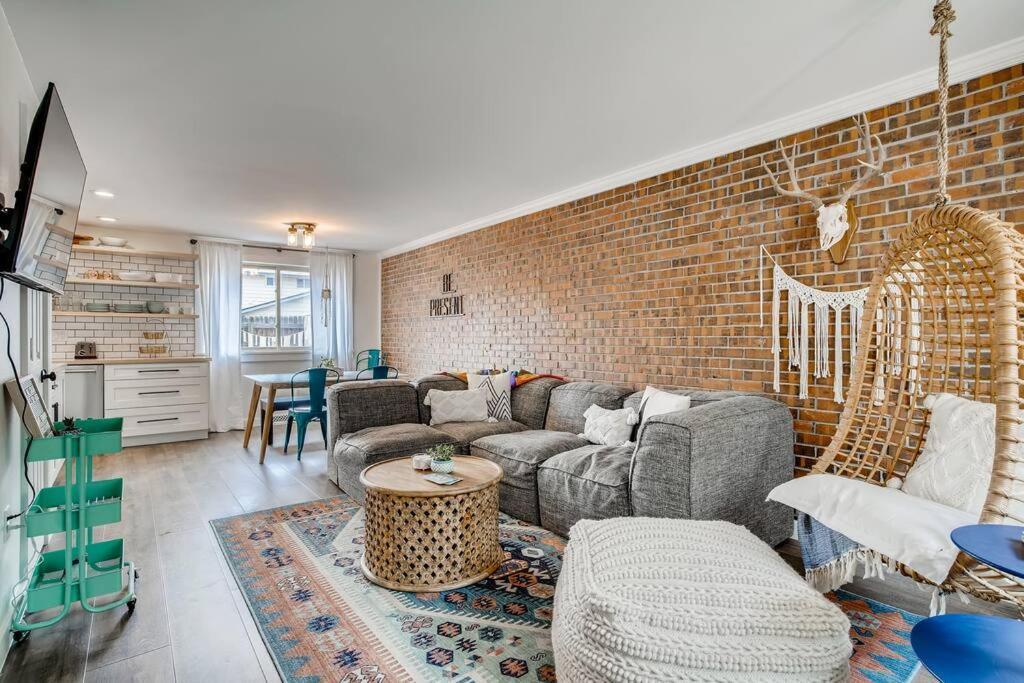 Family Townhome Near Mountains & Olde Town Арвада Екстериор снимка